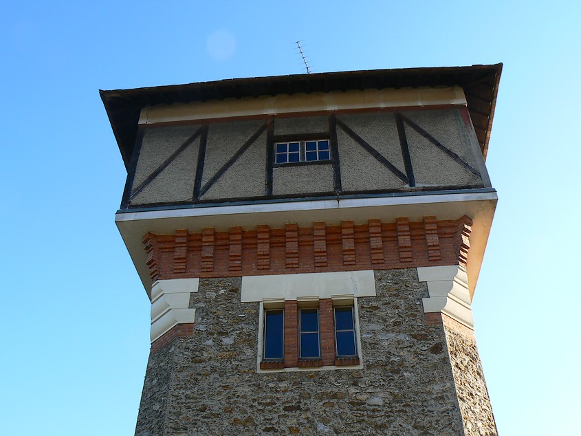 le chateau d eau du lotissement de la Folie Barbot: chateau d eau 013